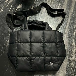 LULULEMON QUILTED GRID CROSSBODY BAG 5L